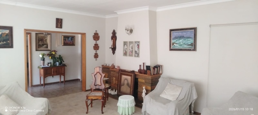 3 Bedroom Property for Sale in Kroonheuwel Free State